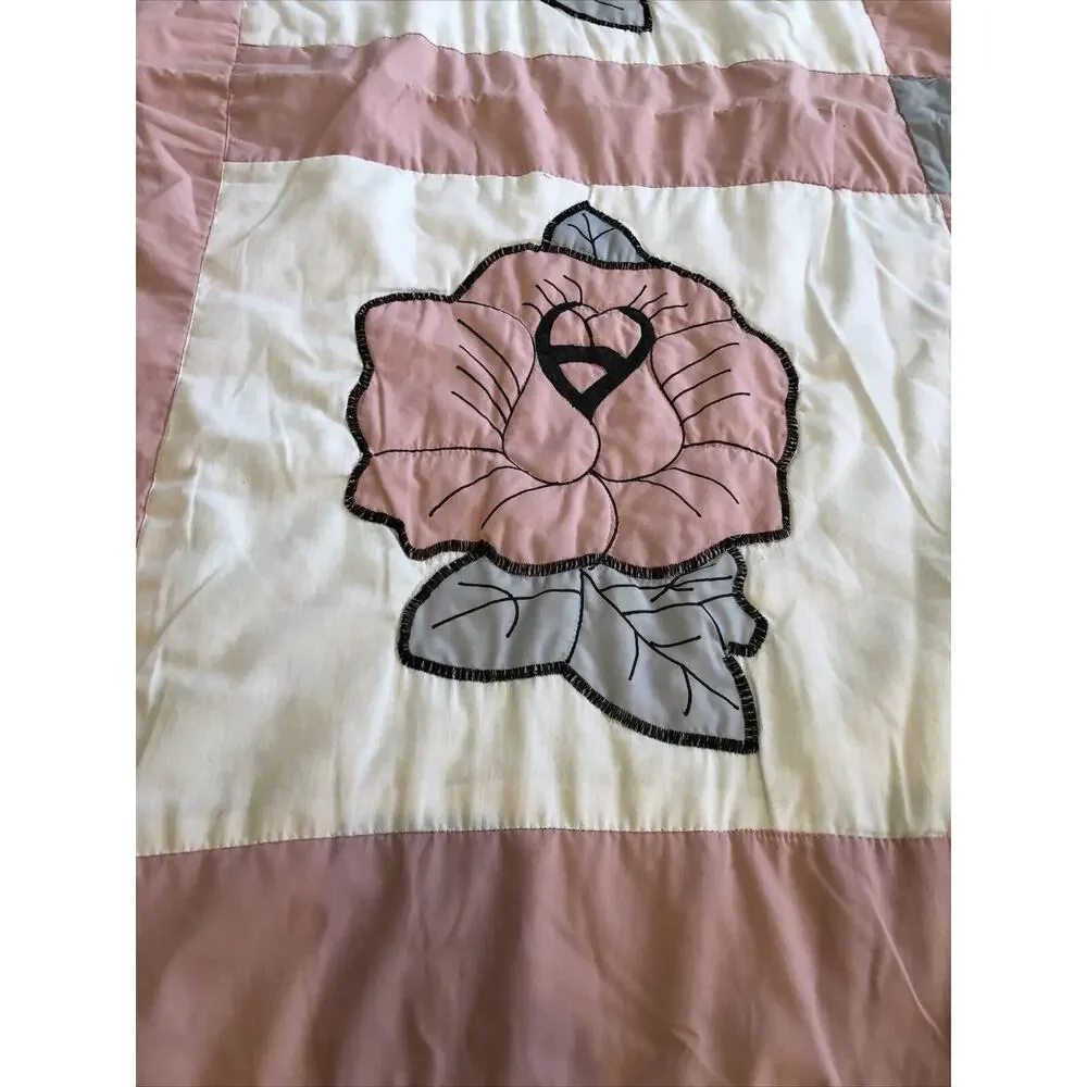 Vintage Floral Rose Quilt Pink, Grey, Cream 93